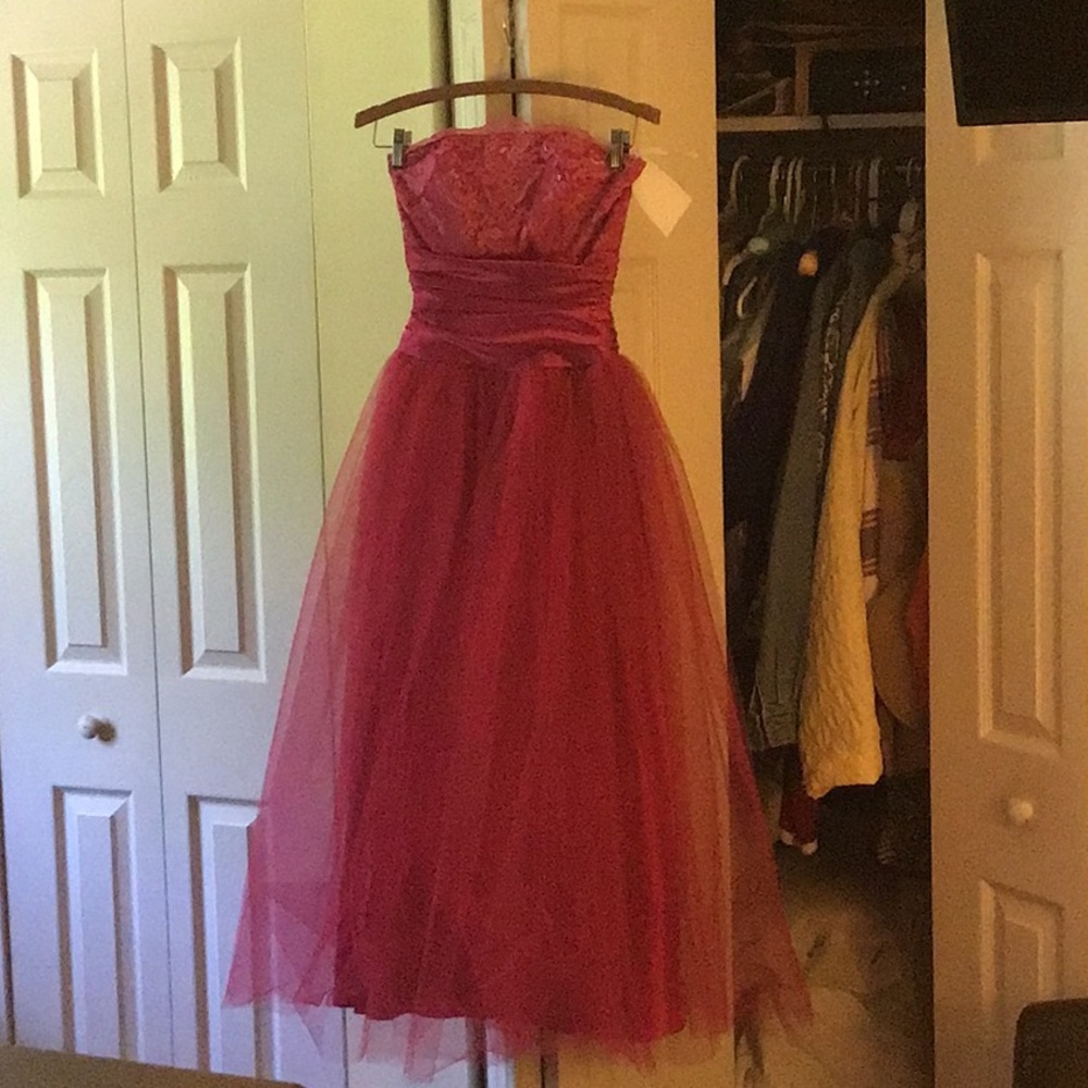 Women’s formal dress. Jessica McClintock for Gunne Sax. Size 6